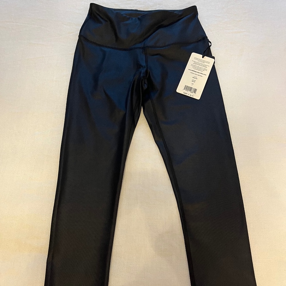 Brand New 90 Degrees by Reflex Black Shine Capris, Size Small